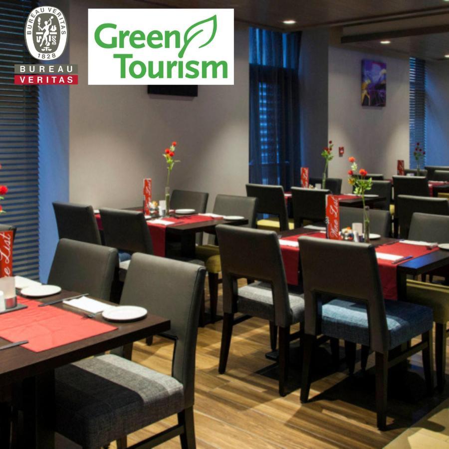 Maldron Hotel Smithfield Dublin City Екстериор снимка